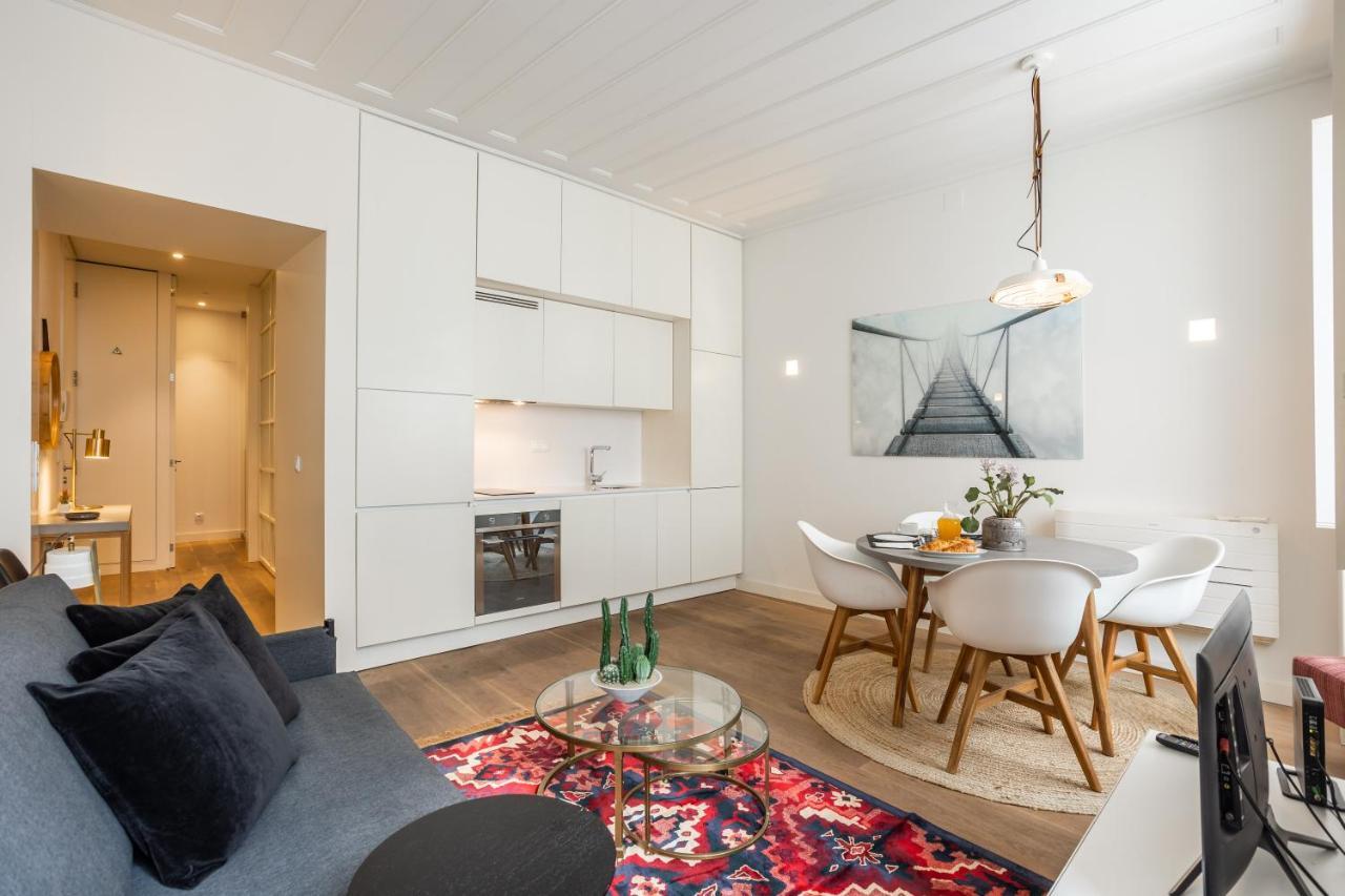 Ferienwohnung Chic Tailor Made Flat In Chiado Lissabon Exterior foto